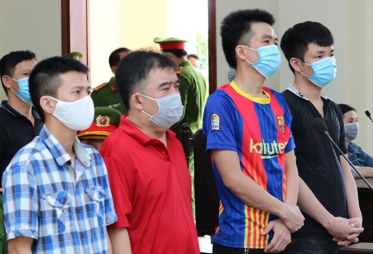 21 bi cao trong vu chem nguoi, no sung o Can Tho cung hau toa hinh anh