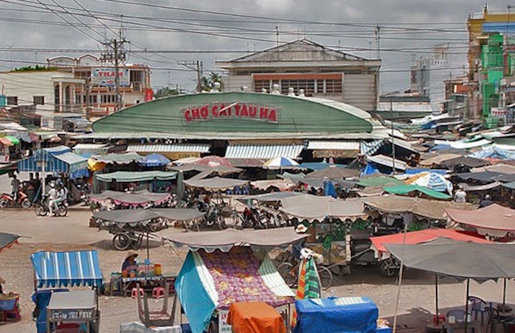 Dong Thap phong toa thi tran Cai Tau Ha hinh anh