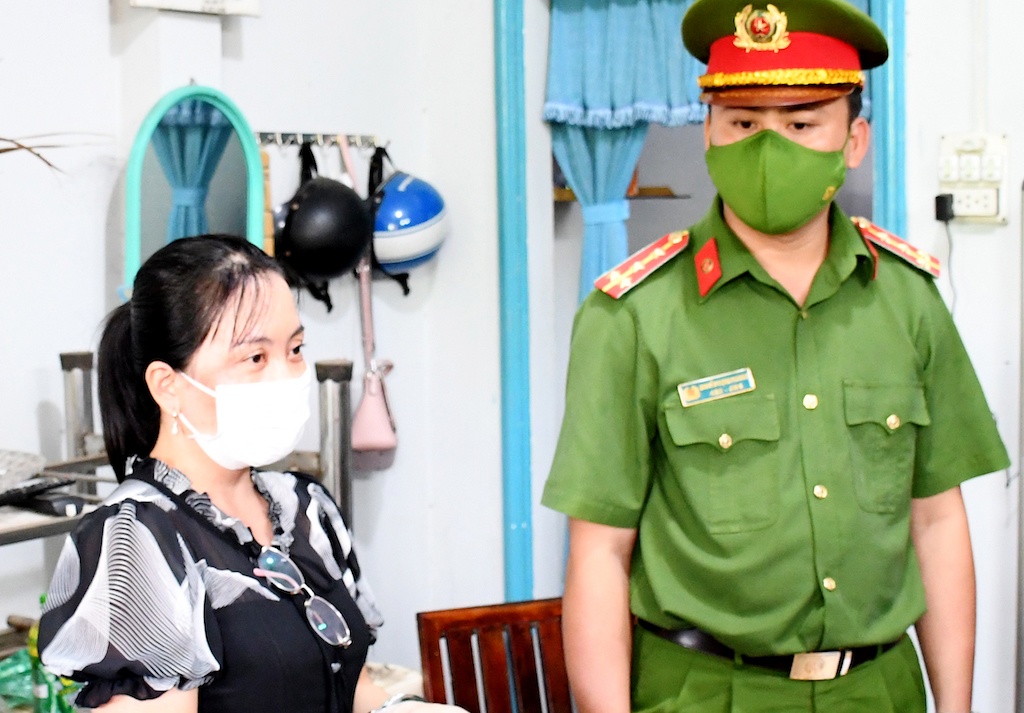 Bat tam giam giam doc Trung tam Van hoa TP Tra Vinh hinh anh