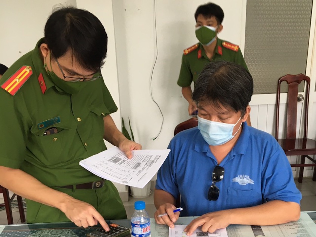 Giám đốc công ty bảo hiểm tham ô hơn 1, 3 tỷ đồng ảnh 1 Giam doc cong ty bao hiem tham o hon 1, 3 ty dong anh 1