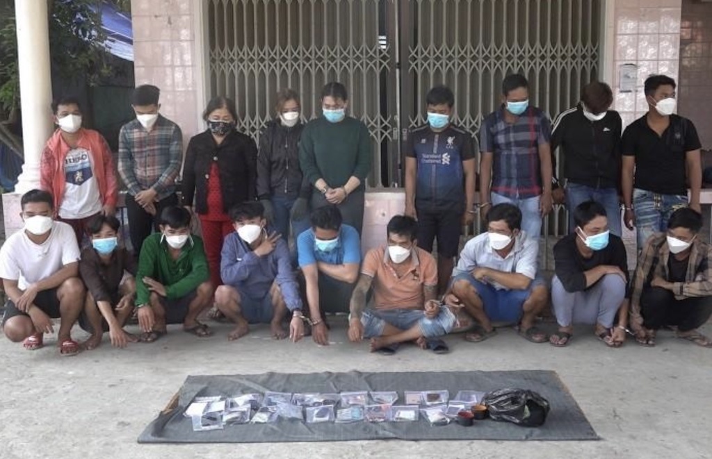 Canh sat bat soi bac,  phat hien 5 F0 anh 1