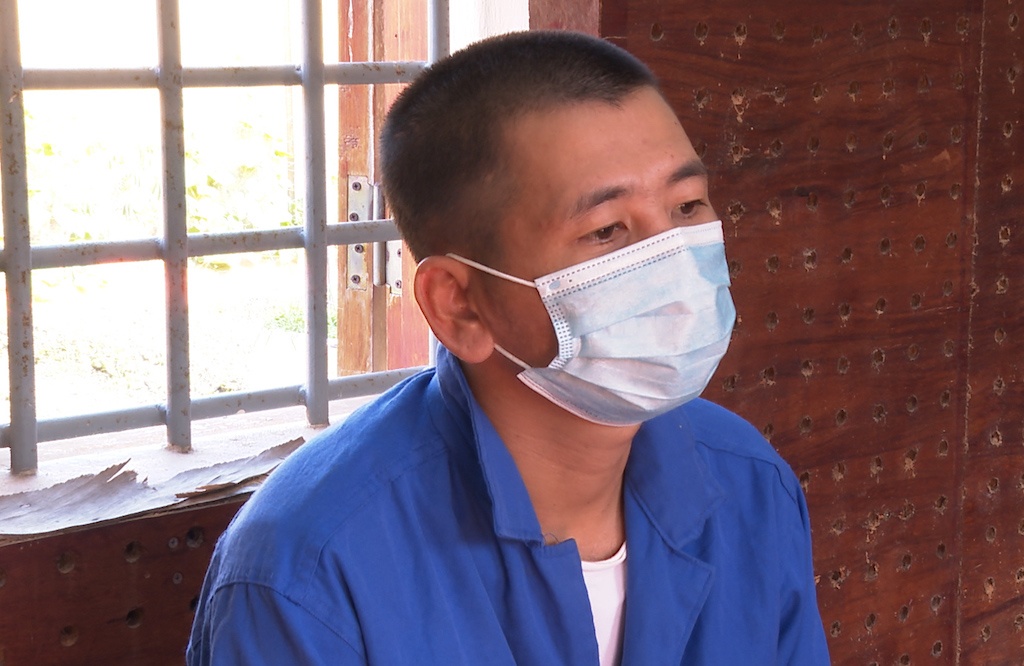 Cha dượng đạp bé trai 2 tuổi dẫn đến tử vong ảnh 1 Cha duong dap be trai 2 tuoi dan den tu vong anh 1