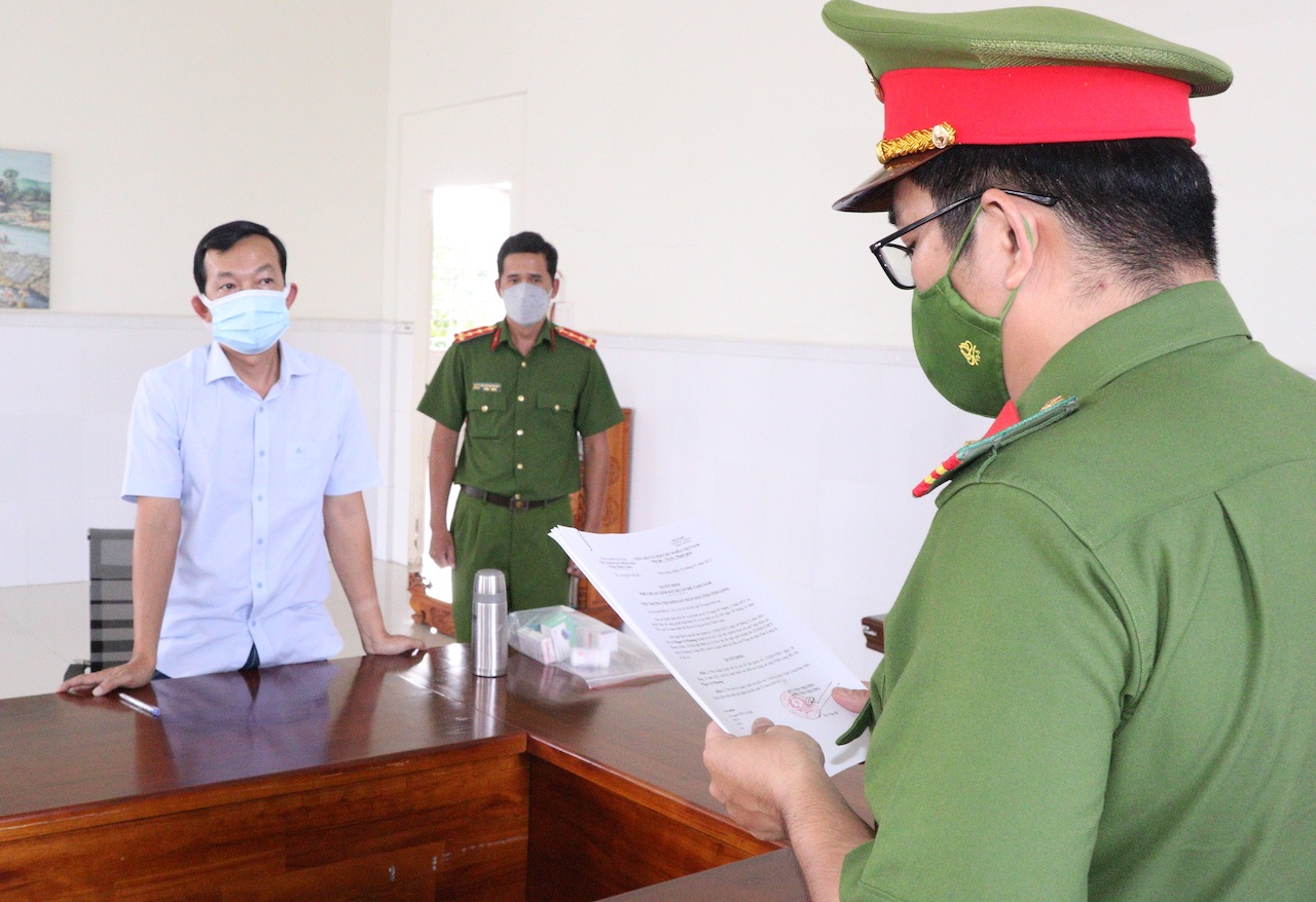 Bắt giam tổng giám đốc Công ty Trường Huy ảnh 1 Bat giam tong giam doc Cong ty Truong Huy anh 1