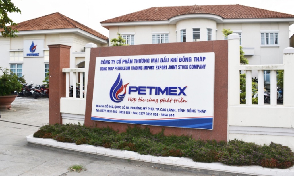 Tong giam doc Petimex bi ky luat hinh anh