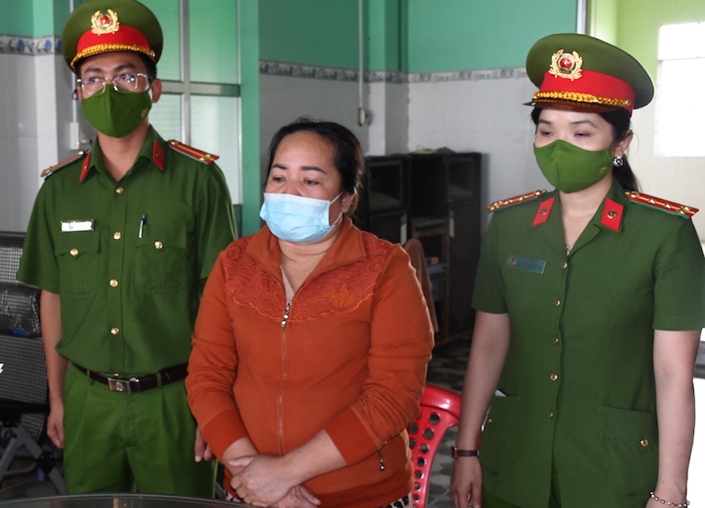 Chiem doat 19 ty dong cua cac ho dan nuoi ca loc hinh anh