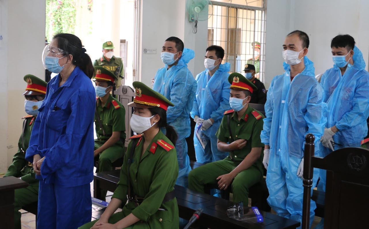 Nguyễn Thị Kim Hạnh,  bà trùm Mười Tường,  truy tố vận chuyển tiền lậu,  Công an tỉnh An Giang,  TAND tỉnh An Giang ảnh 1 Nguyen Thi Kim Hanh,  ba trum Muoi Tuong,  truy to van chuyen tien lau,  Cong an tinh An Giang,  TAND tinh An Giang anh 1