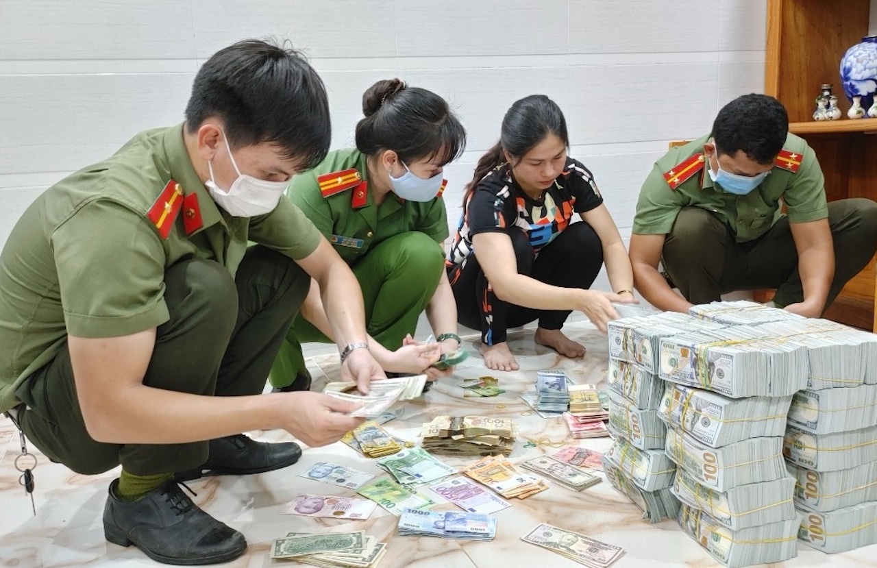 Tiem vang o An Giang khong ke khai nop thue hon 10.000 ty dong hinh anh