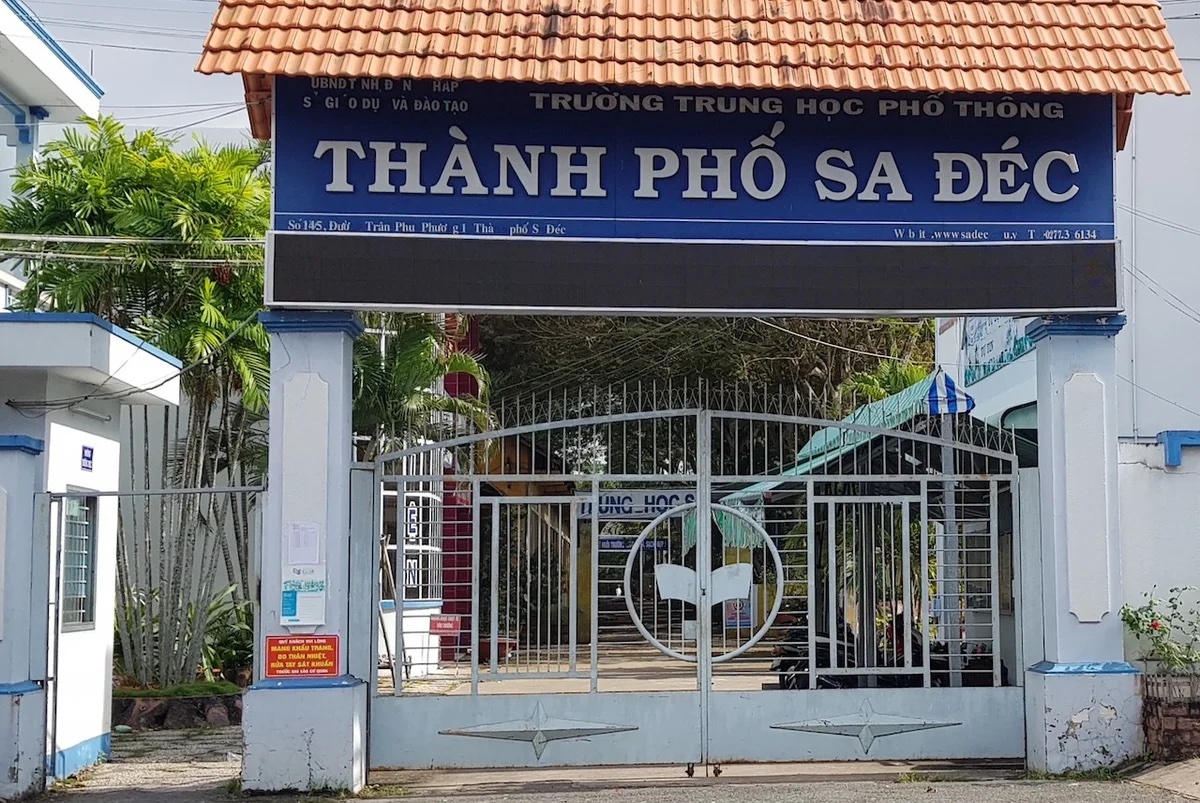 Hiệu trưởng sữa chữa điểm học bạ,  THPT Sa Đéc,  thu chi tài chính sai phạm,  kiểm điểm hiệu trưởng,  Sở Giáo dục và Đào tạo Đồng Tháp ảnh 1 Hieu truong sua chua diem hoc ba,  THPT Sa Dec,  thu chi tai chinh sai pham,  kiem diem hieu truong,  So Giao duc va Dao tao Dong Thap anh 1