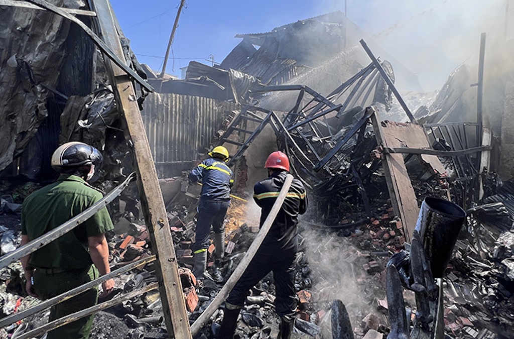 chay rui 2 can nha o TP Long Xuyen anh 1