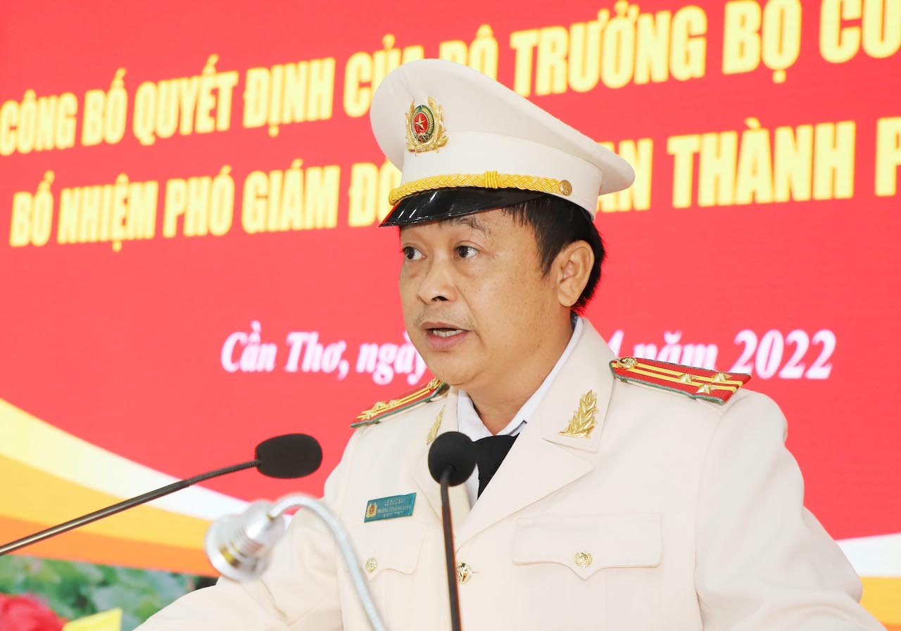 Thuong ta Le Duc Bay duoc bo nhiem lam Pho giam doc Cong an Can Tho hinh anh