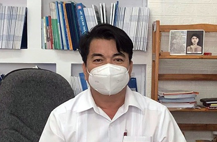 Bat nguyen Giam doc CDC Hau Giang hinh anh