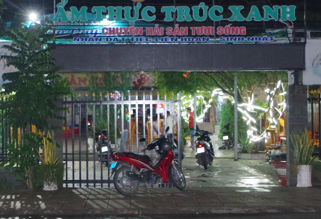 Cu cai tren ban nhau, mot nguoi bi dam tu vong hinh anh