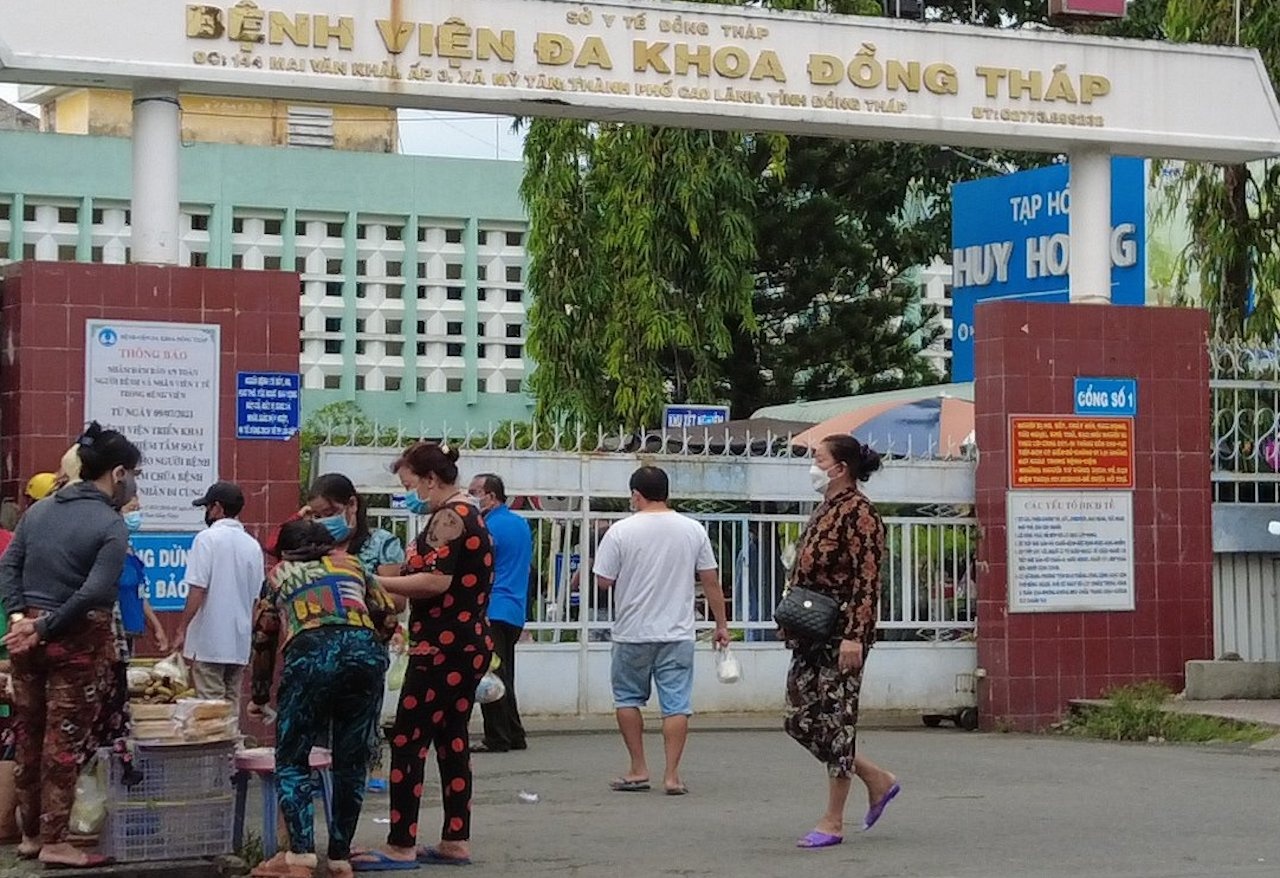 Nu truong khoa duoc tu vong chua ro nguyen nhan hinh anh