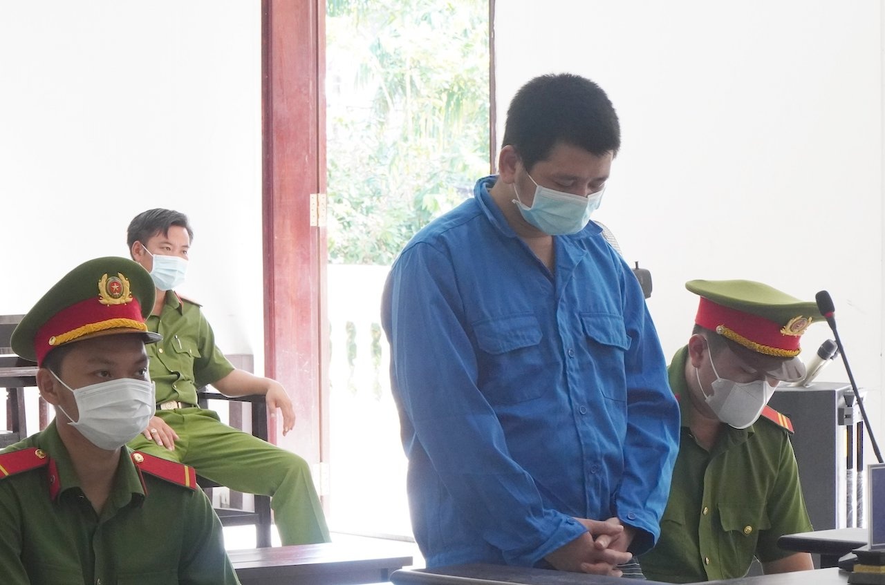 Linh an chung than vi dap chet be trai 2 tuoi hinh anh