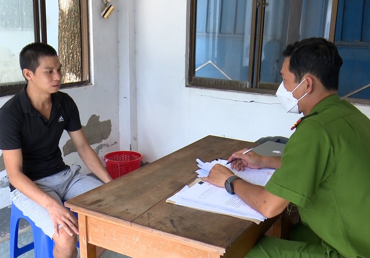 Em dam anh ruot tu vong anh 1