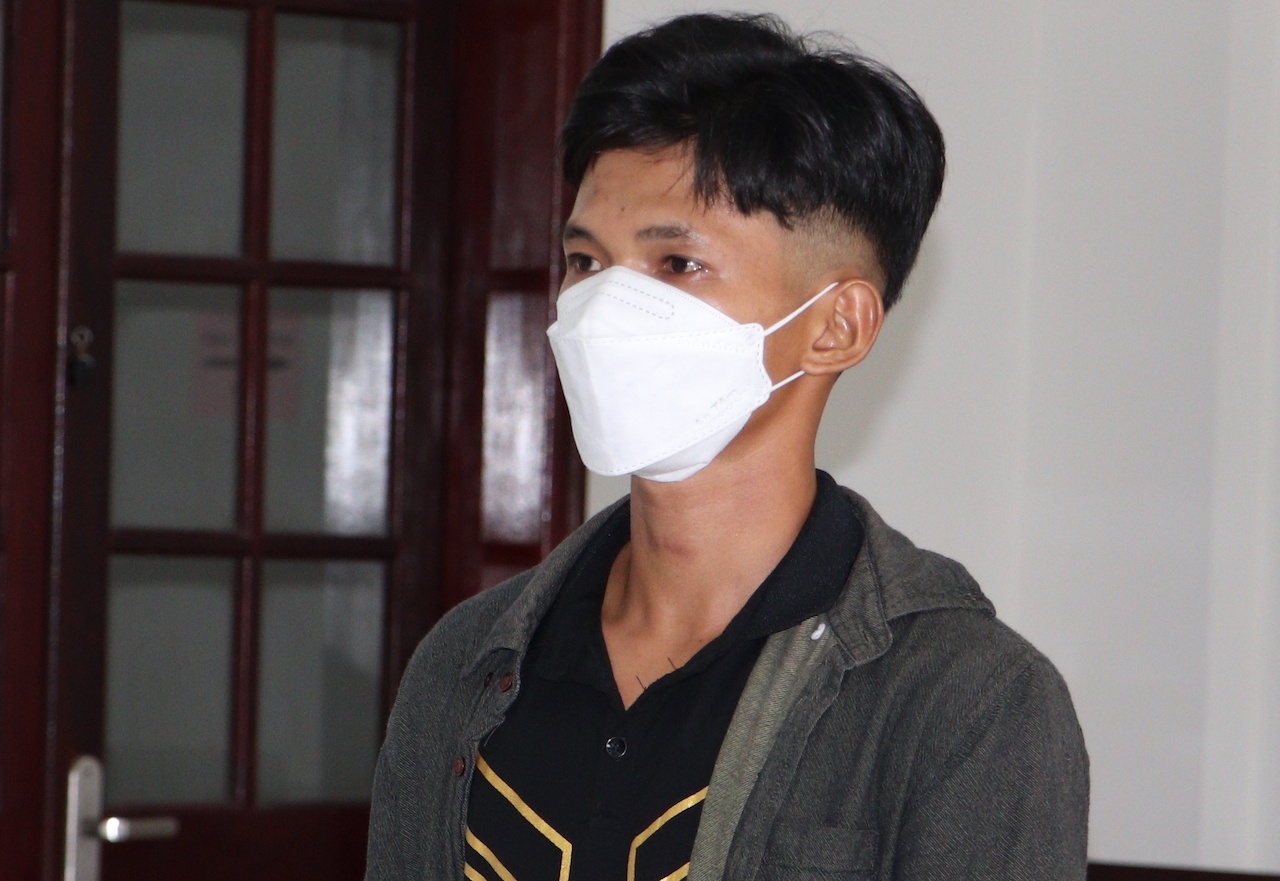 Linh 6 thang tu vi cam ly danh ban nhau hinh anh