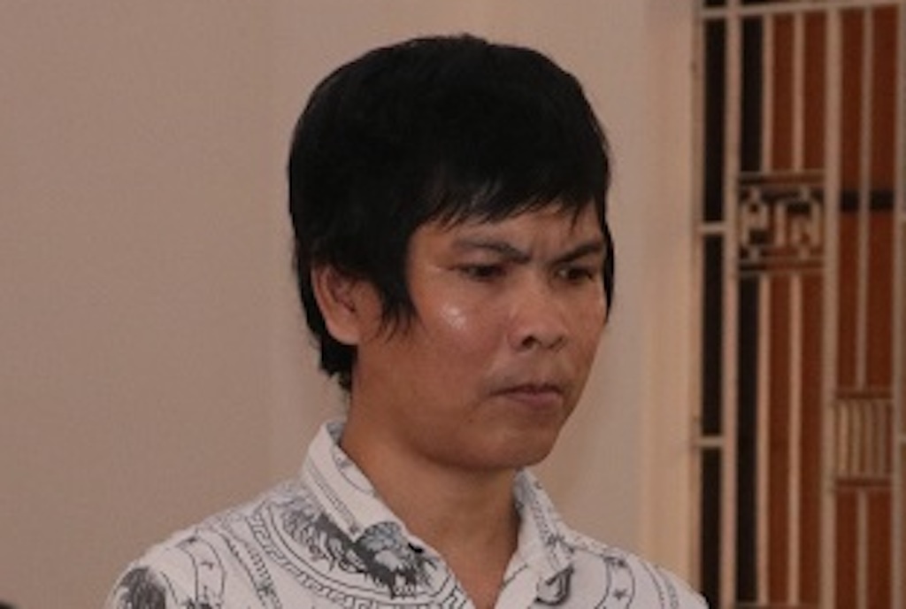 Nhau say roi chem hang xom hinh anh