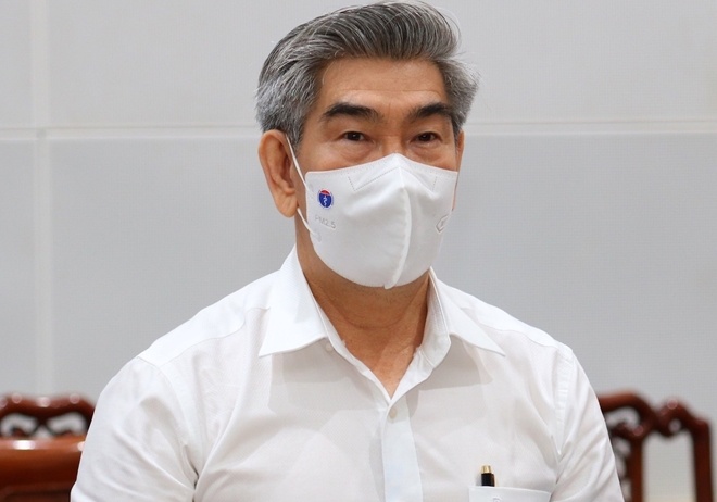 Giam doc CDC Tien Giang bi khai tru Dang vi lien quan vu Viet A hinh anh