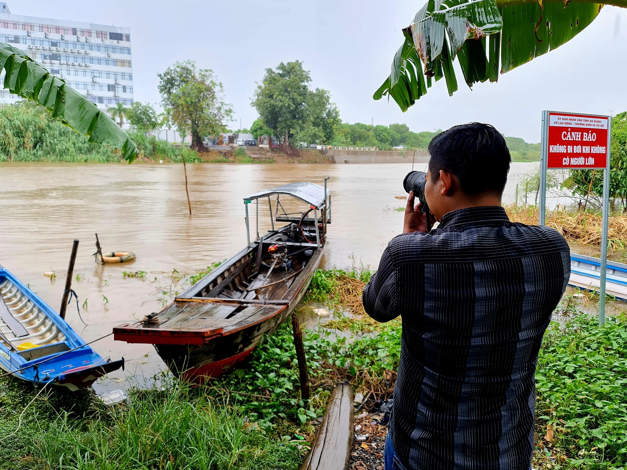 mua ban nguoi qua casino anh 3