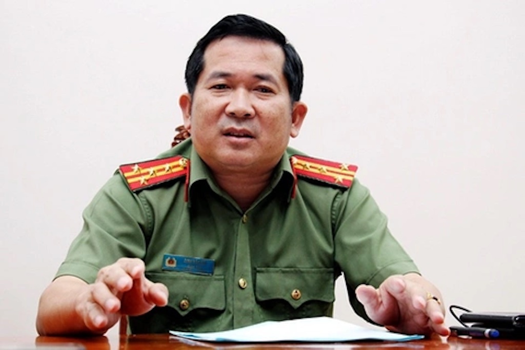 mua ban nguoi qua casino anh 2