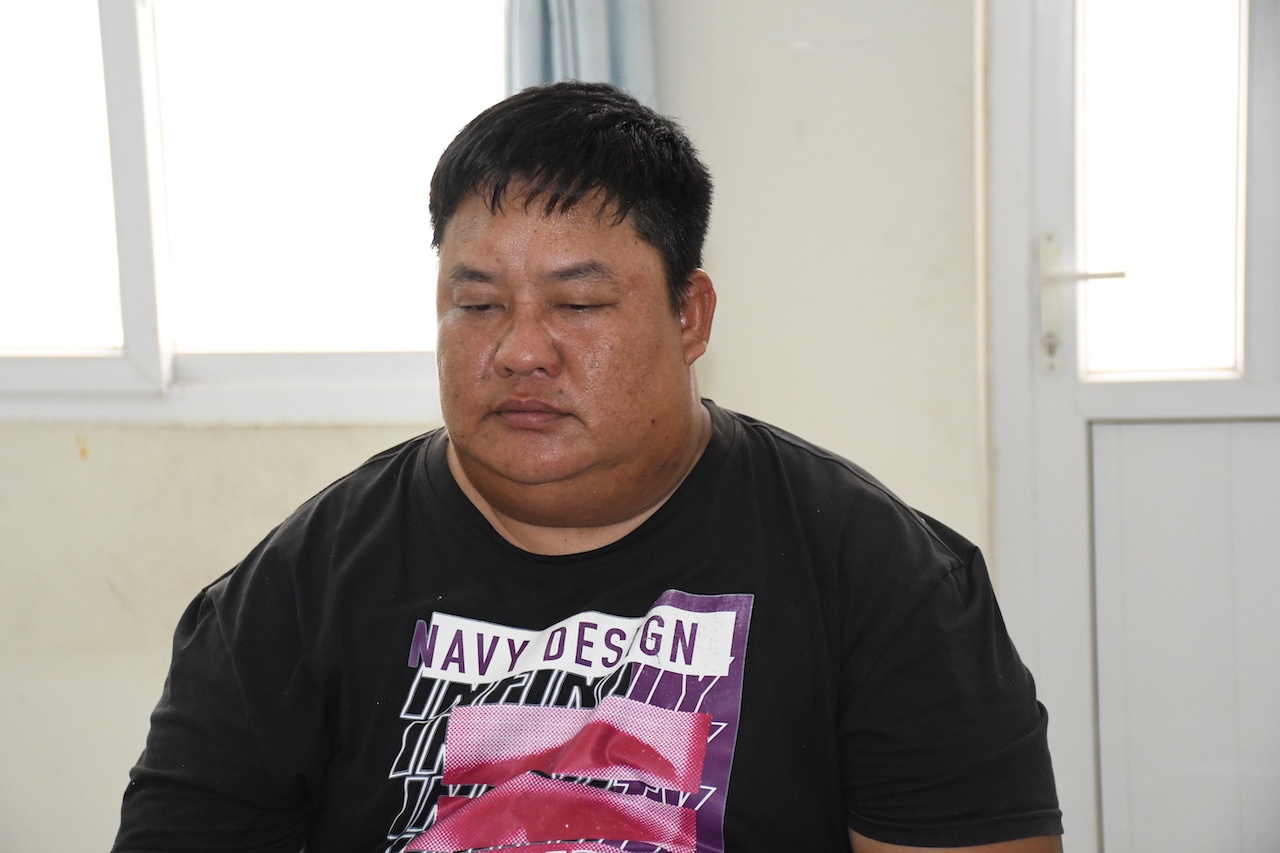 Tam giu hinh su chu quan ca phe to chuc soi bac hinh anh