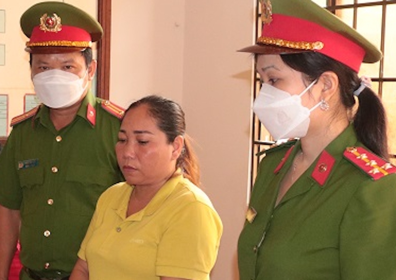 Dung chuyen de chiem doat hang tram trieu dong hinh anh