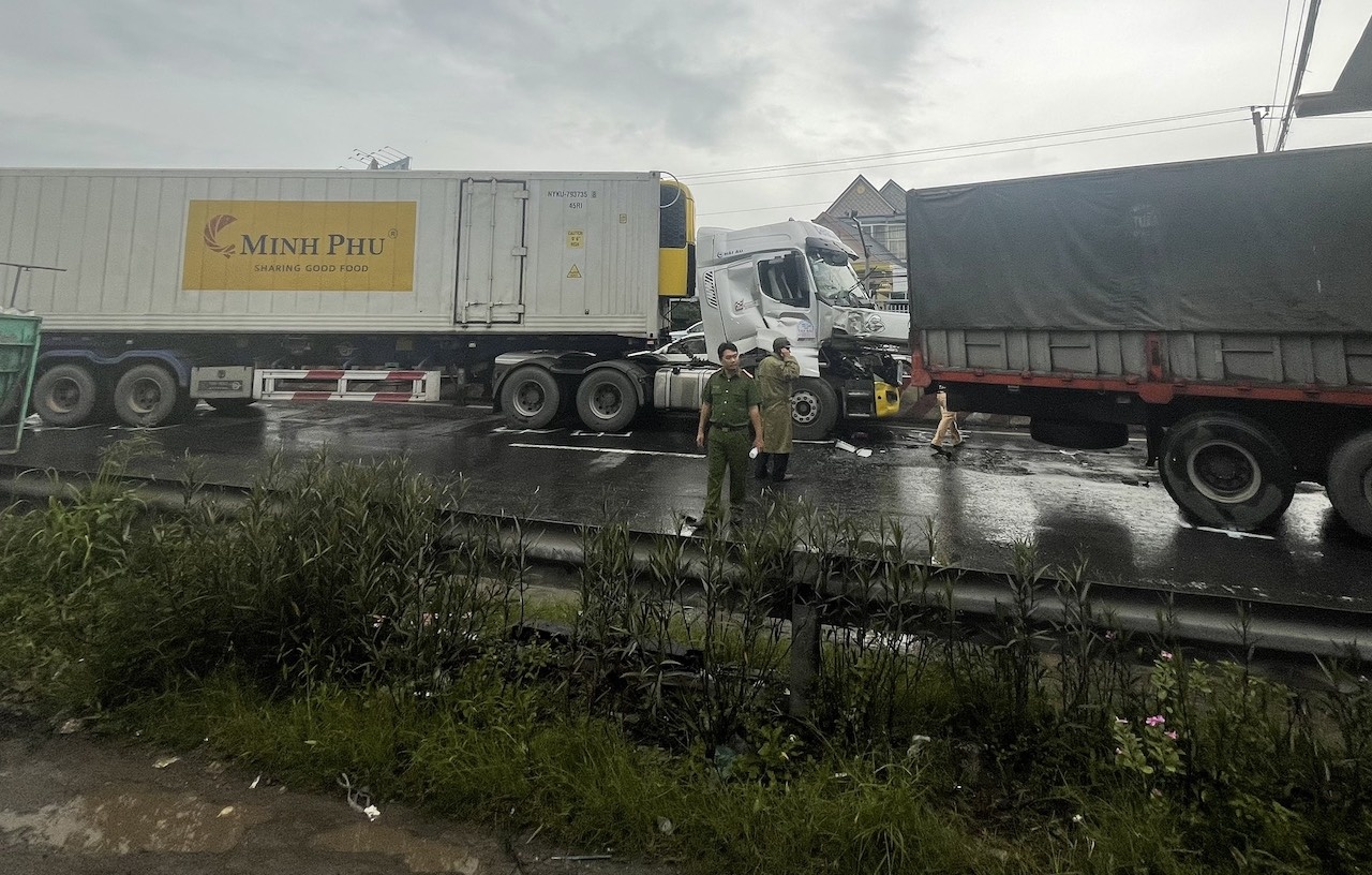 ket xe quoc lo 1 anh 2