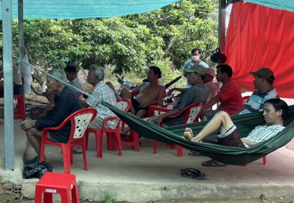 Sới bạc ở quán cafe ảnh 1 Soi bac o quan cafe anh 1