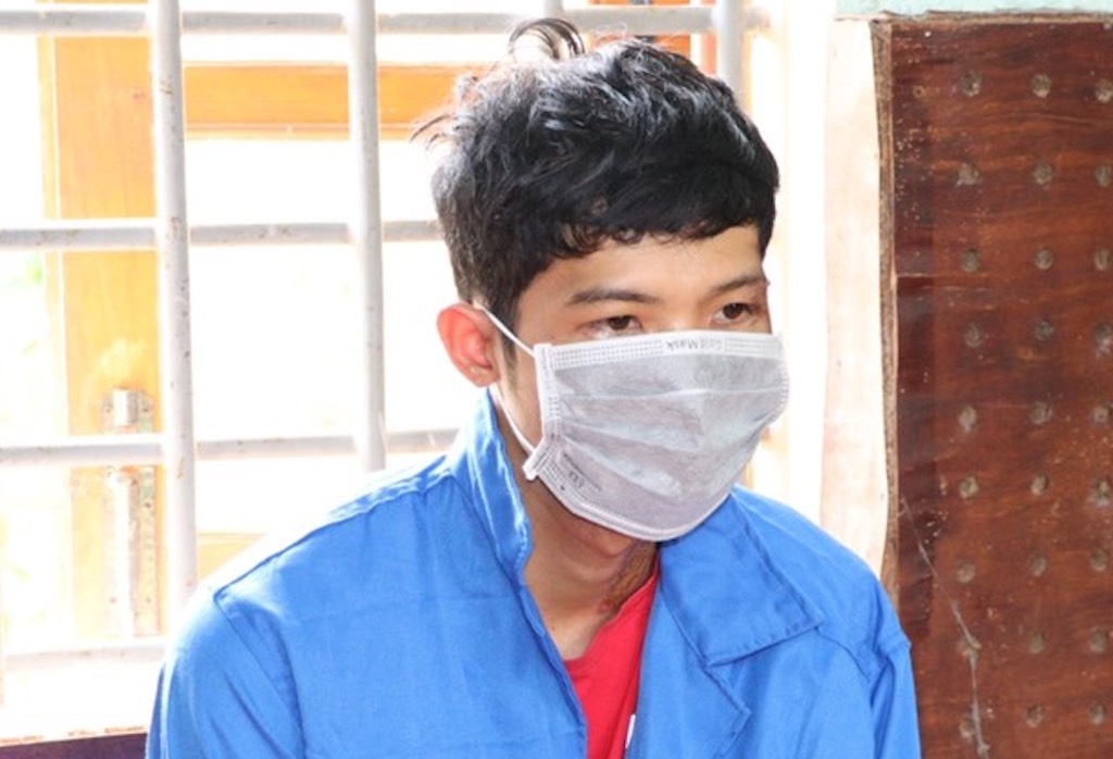 Phong hoa dot chet me ke va em trai hinh anh