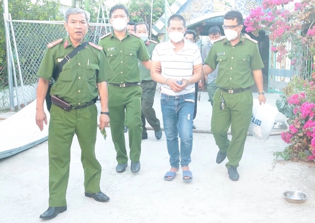 Bat giu Hoa Ba Bat anh 2