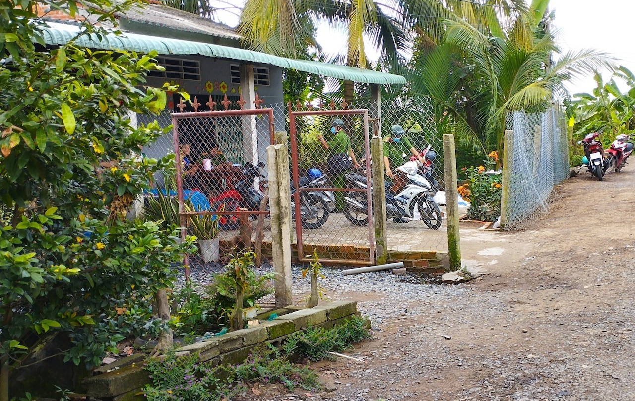 Nhau nhet, danh bac roi gay an mang hinh anh