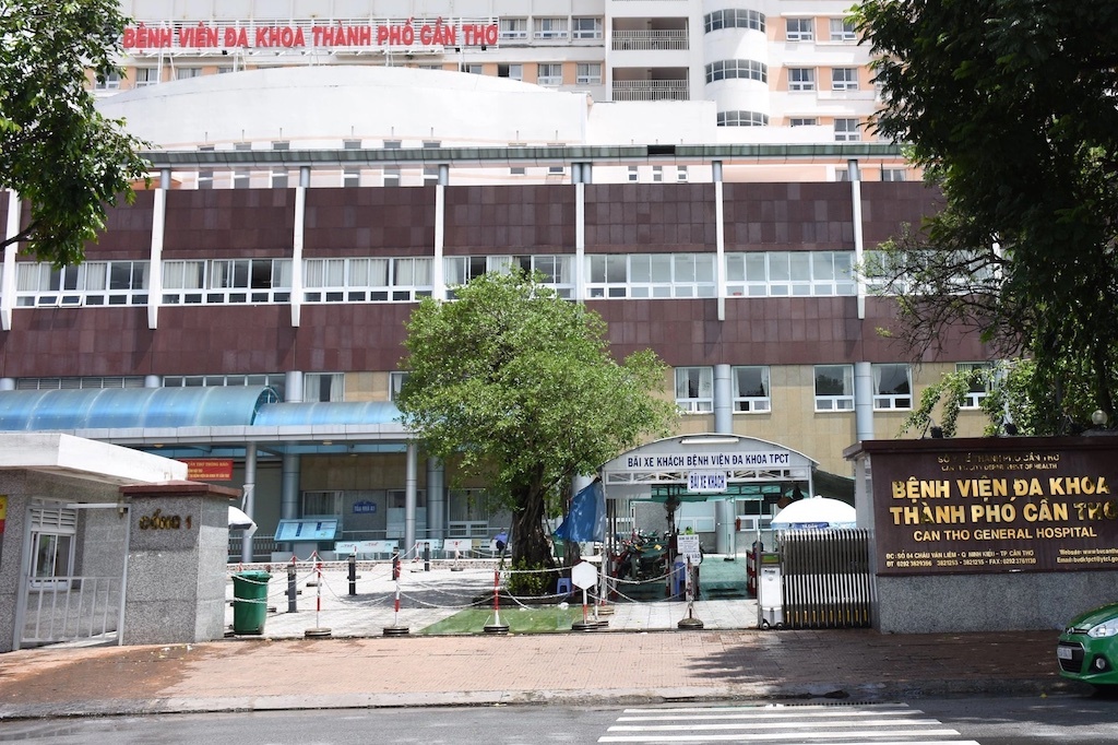 Bac si Tran Quoc Luan anh 1