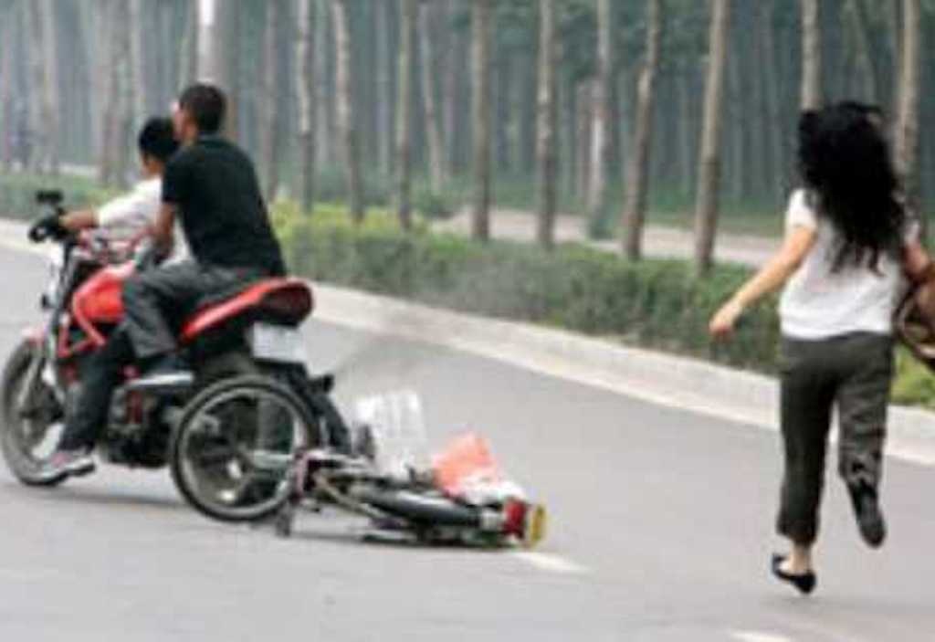 Cuop tai san cua nu sinh de ban lay tien mua ma tuy hinh anh