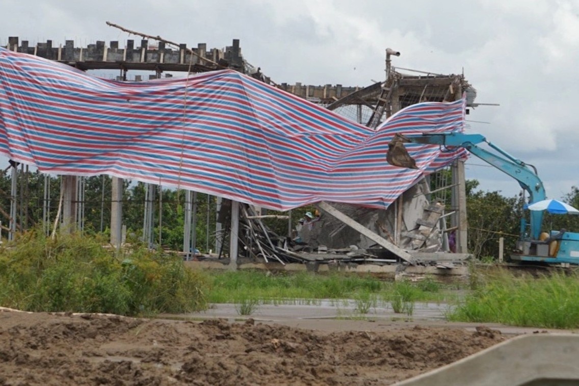 Sap gian giao cong trinh o Vinh Long, nam cong nhan tu vong hinh anh