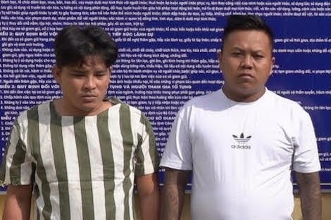 Nhom thanh nien no sung o Dong Thap hinh anh