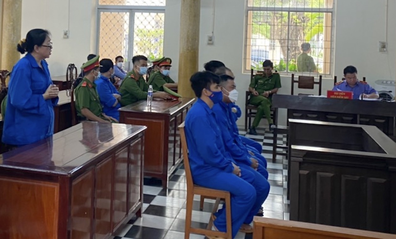 Trum buon lau Muoi Tuong anh 1