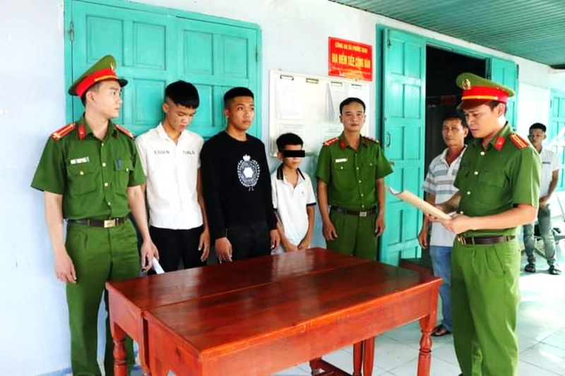 buôn pháo lậu ảnh 1 buon phao lau anh 1