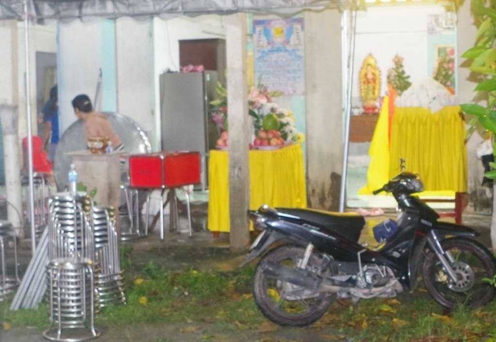 Con trai nghi đánh mẹ ảnh 1 Con trai nghi danh me anh 1