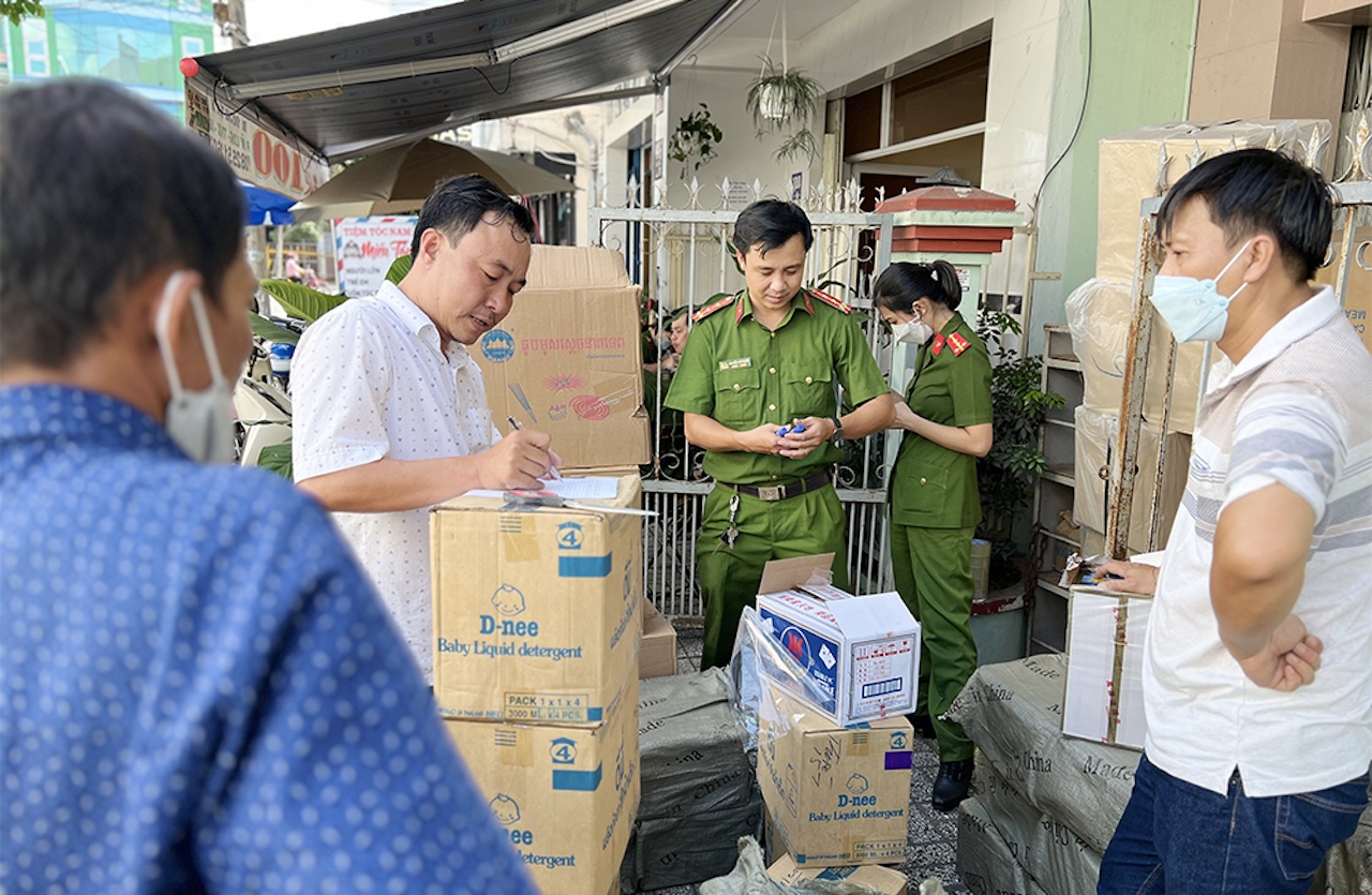 kho hàng lậu ảnh 1 kho hang lau anh 1