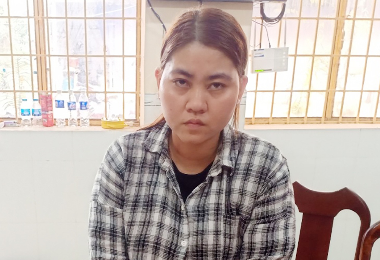 Chi ho den nha chuc Tet roi trom chiec lac 41 chi vang hinh anh