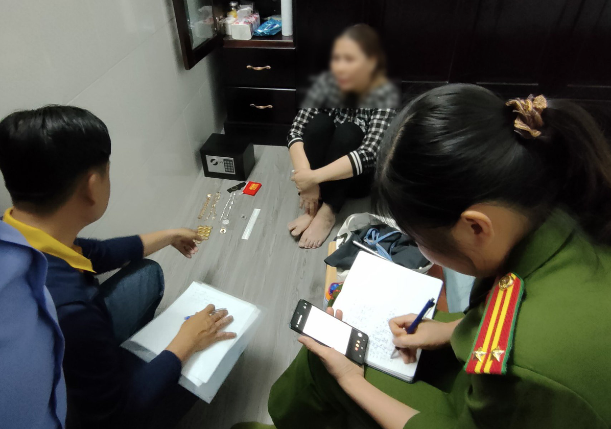 Chu hui tung tin bi mat trom gan 4 ty dong hinh anh