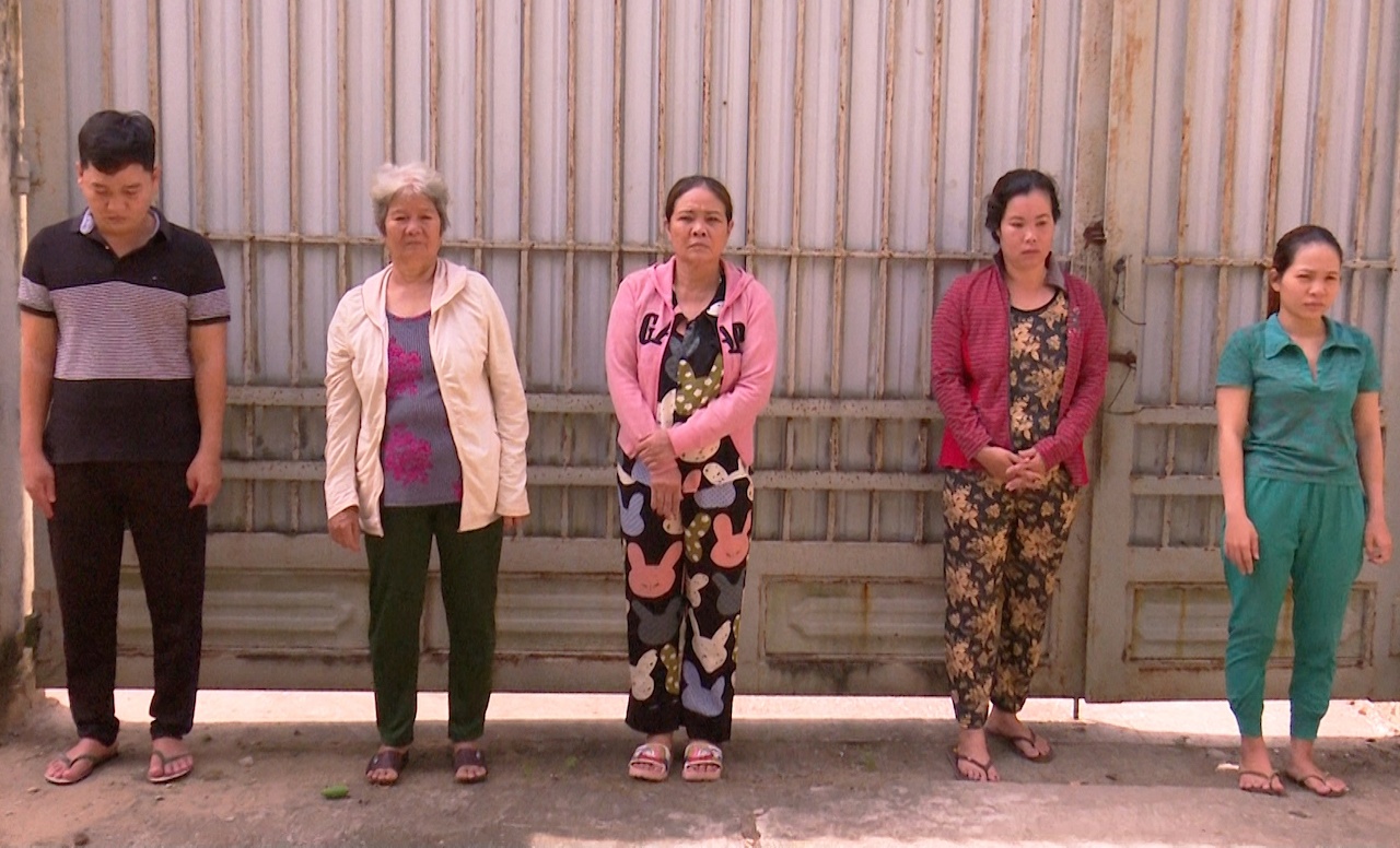 4 phu nu danh bac anh 1