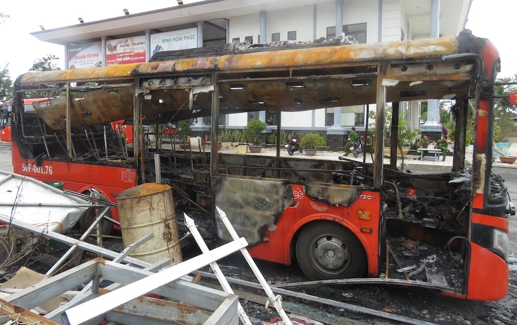 Bat ngo lai lich nguoi dot xe buyt Phuong Trang hinh anh