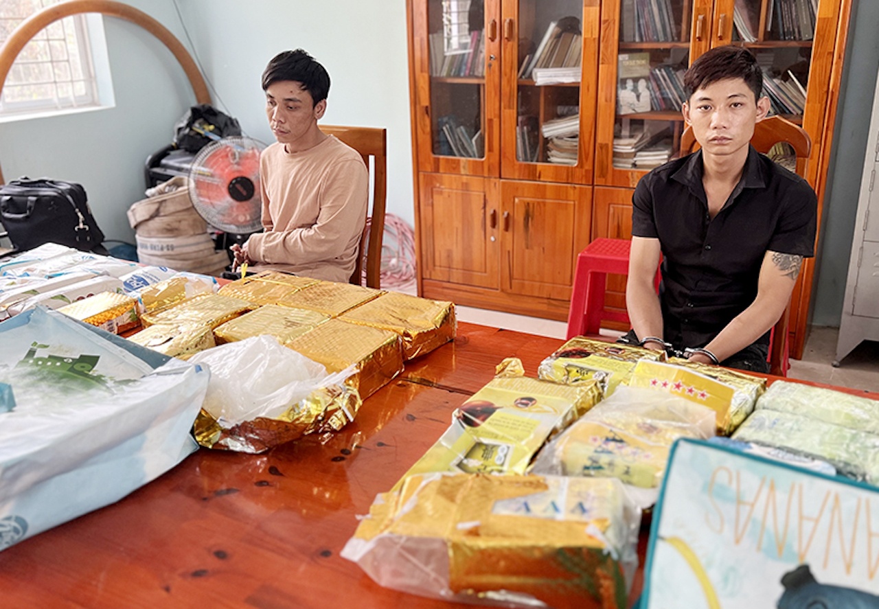 Bat 18 kg ma tuy anh 1