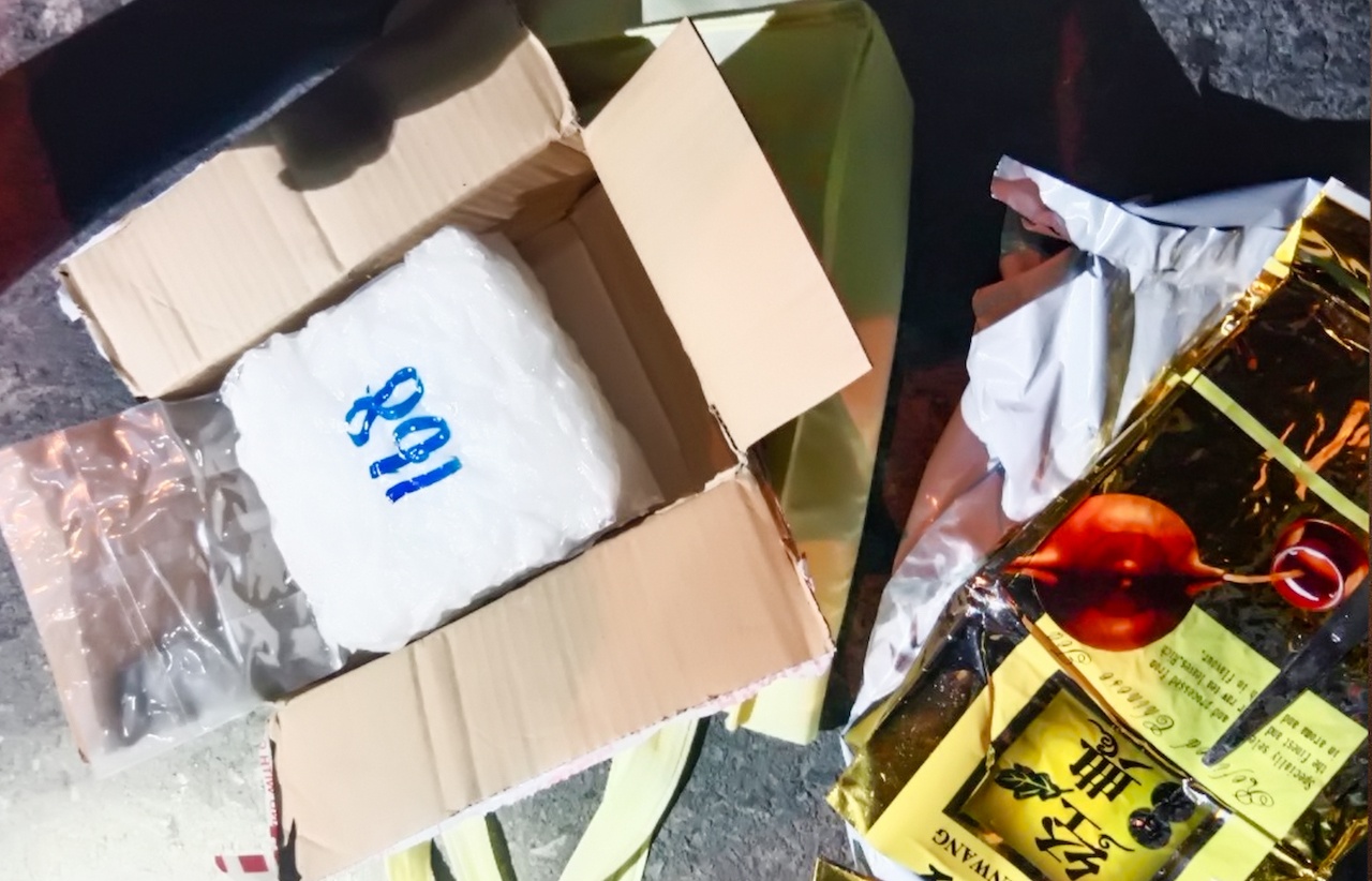 Hai người chở ma túy ảnh 2 Hai nguoi cho ma tuy anh 2