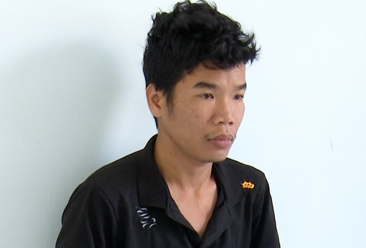 Chem ban gai bi thuong vi khong cho den nha choi hinh anh