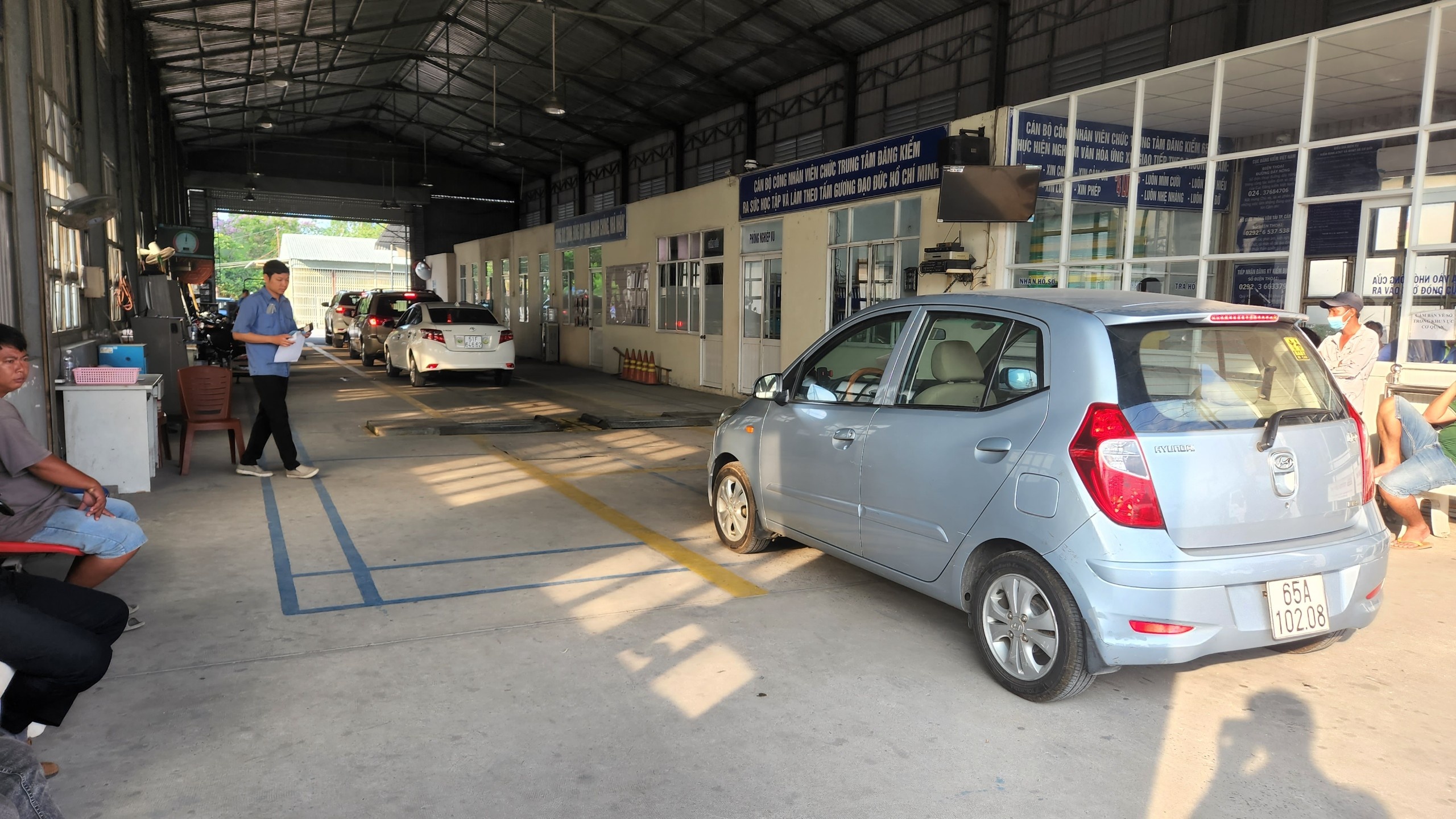 Đăng kiểm nhận hối lộ ảnh 2 Dang kiem nhan hoi lo anh 2