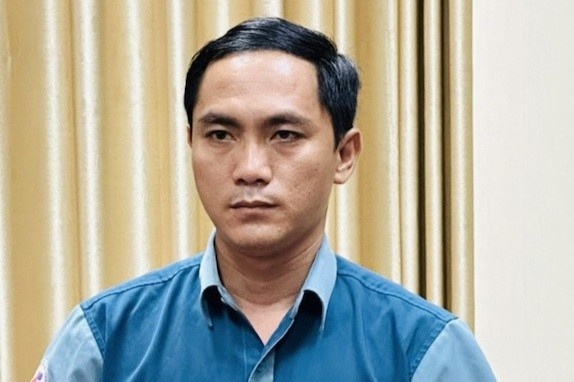 Bat pho giam doc trung tam dang kiem o Can Tho hinh anh