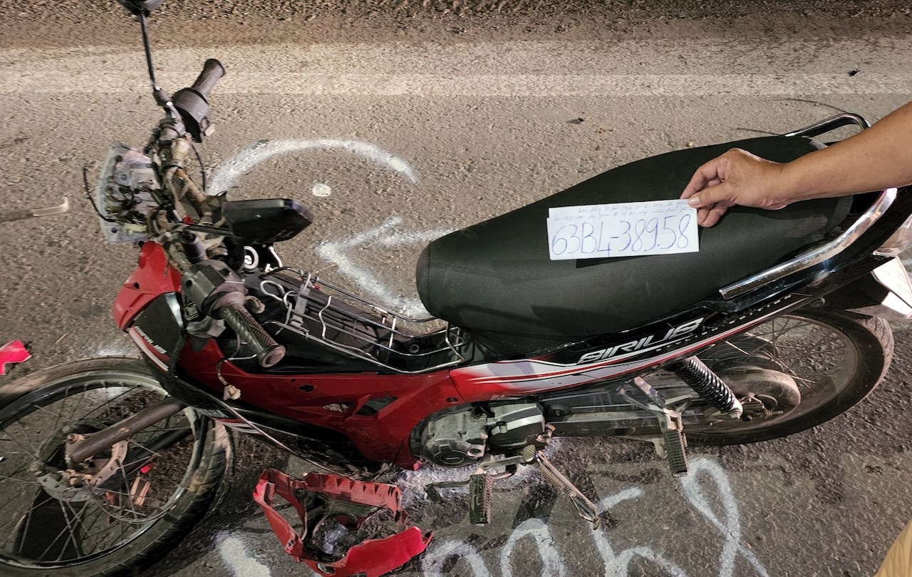 Lai xe may tu vong anh 1