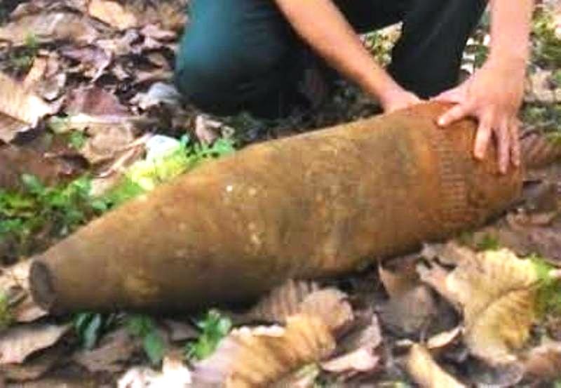 Thao go qua dan phao chua phat no ra khoi khu dan cu hinh anh